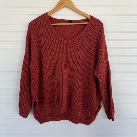 Q Dark Red Oversized Knit Sweater Size S/M - Picture 1 of 6